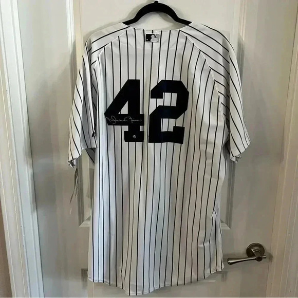 504 NWT New York Yankees Mariano Rivera Signed Jersey COA - Picture 4 of 5